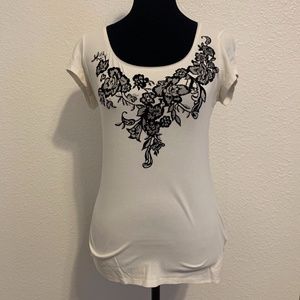 White House Black Market White With Black Velvet Flowers Top Women's Size XXS